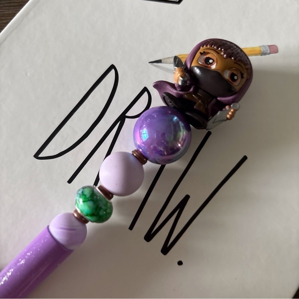 Disney Doorables: Star Wars: Mae (assassin) handmade beaded pen